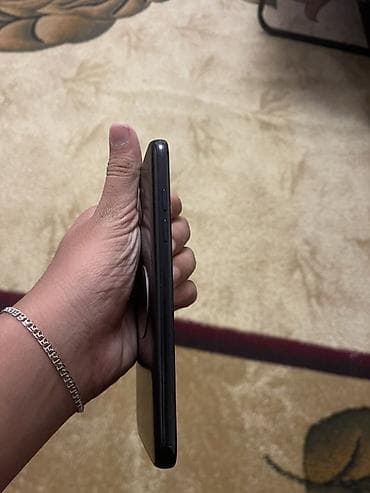 m tech computers: Smartfon – qara rəngli, kompakt korpus ideal veziyyetdedi endirim — 3
