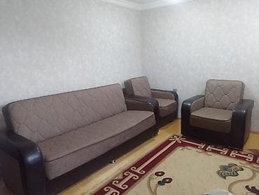 Iwlenmiw divan ve kreslo orta veziyyetde.bazalidi acilandi her 3u — 2