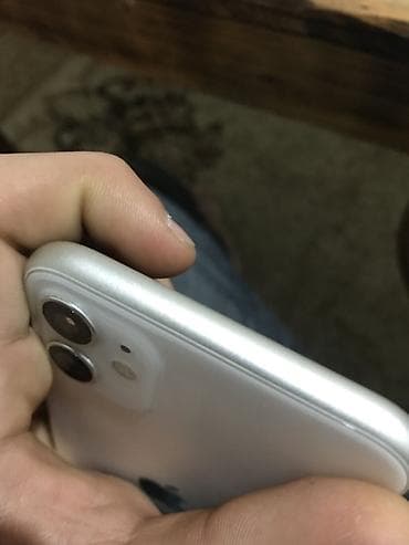 tv box satilir: IPhone 11, Ağ, Face ID — 4