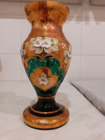 toy gülləri: Boqema güldan .
Yenidir. İstifadə olunmayıb — 1