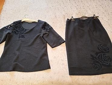 Yeni kimidir. 1 dəfə geyinilib. 42 razmer