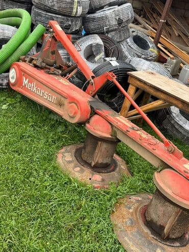 Toyota: 3cü bir yerde satılır. presbağlayan az işleyib — 10