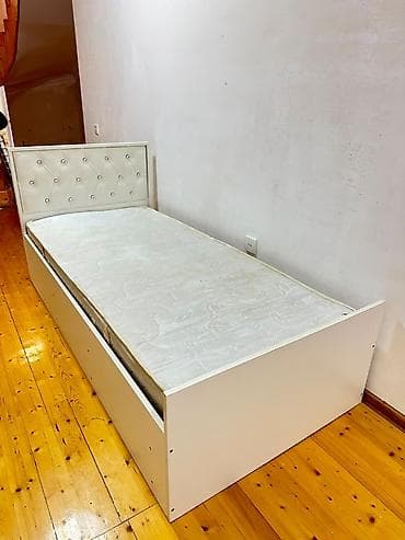 Yataq 120₼ .Sarayda &Rumi E lalafo.az -da Yataq 120₼ .Sarayda &Rumi E