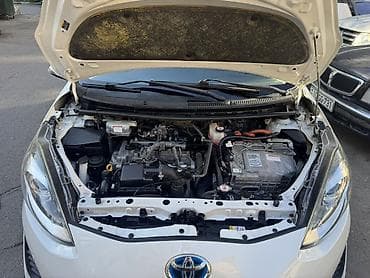 mondial drift 150: Toyota Aqua Hybrid, ağ rəng, 5 qapılı hatchback.taksi buraxılış kartı — 8