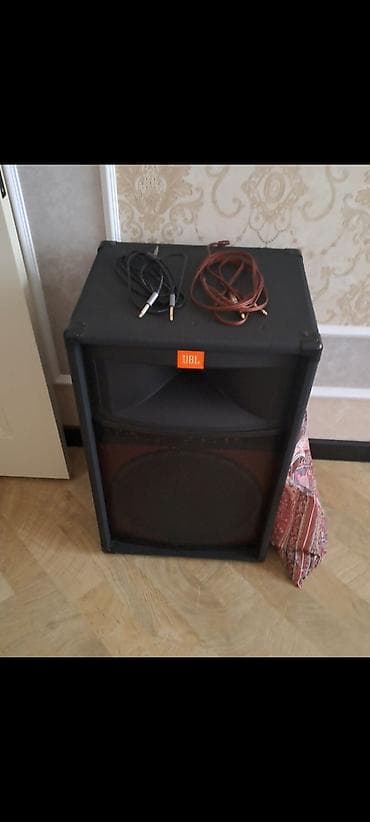 JBL səs sistemi + mikser.8 kanal Yamaha aparat və 1 cüt JBL kalonka — 2