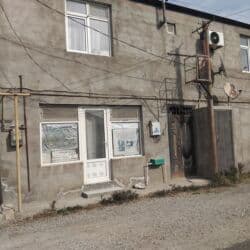 5 mkr satilan evler: 4 otaqlı, 220 kv. m, Kredit var, Orta təmir — 1