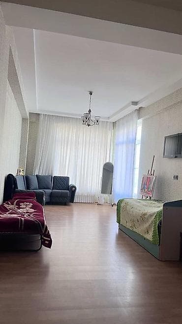 lenkeran bina evi: Geniş və işıqlı mənzil Hazırda evdə üç tələbə yaşayır və başqa bir — 1