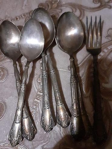 Klassik naxışlı stol cihazları dəsti razilawma - Tərkib: 5 ədəd yemək