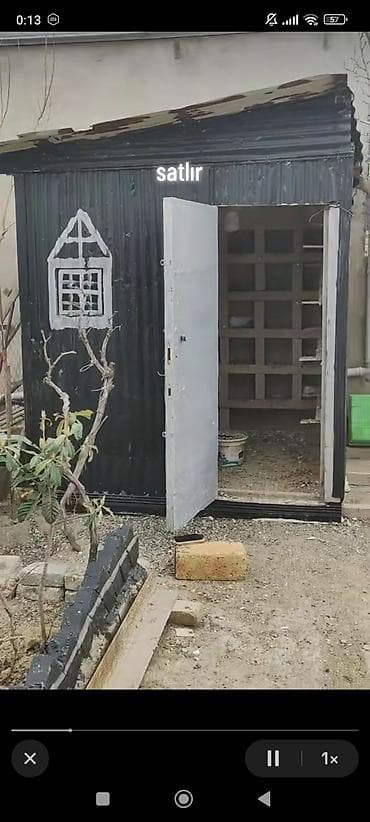 qarderob yuvası: Quşxana satlir 200 manata demeli ölcusü 2.20 .2.10 təmiz icinin ölçüsü — 2