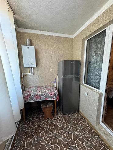 daskesen kiraye evler: Mebel və texnika ilə tam təchiz olunmuş geniş zal otağı və bağlı — 4