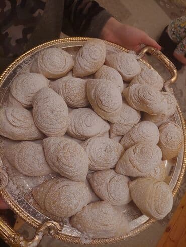 акун мука цена: Qoğal-1.00 manat.
paxlava- 1list 30 manat — 7