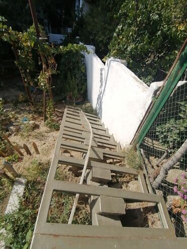 Kafel və bitirmə daşları: Metall pilləkən konstruksiyası - Material: ağırmetall profil (sənaye — 1