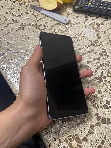 oppo a60: Oppo A5 Pro, 256 GB, Barmaq izi — 4
