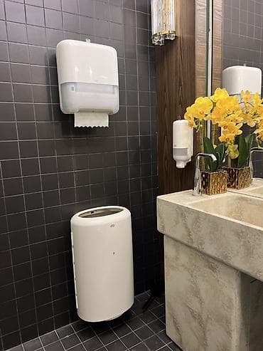 Tullantı qabları: Məhsul: İctimai sanitariya otaqları üçün divara quraşdırılan kağız — 5