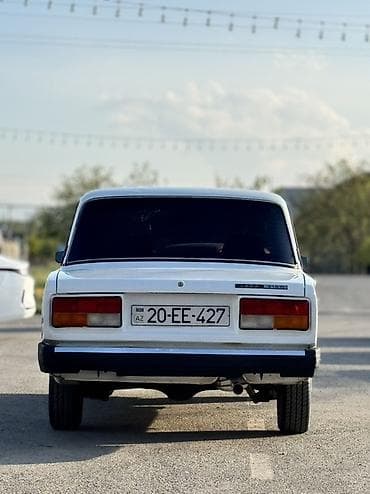 kara: TEK PRABLEMI KAROFKADA 2 ve 4 den tullayr LADA 2107 sedan – ağ rəng — 2