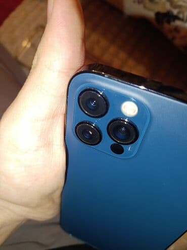 Moskviç: IPhone 12 Pro, Pacific Blue, Face ID — 3