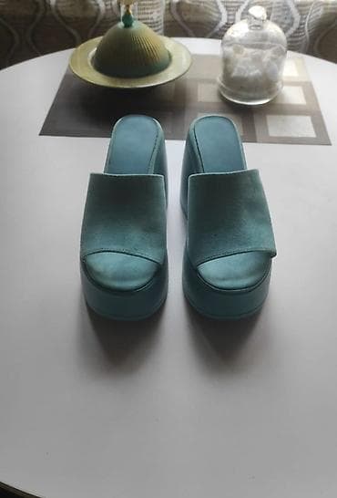 Tərliklər: Mavi rəngli qadın platforma tərzli terlik/sandal. - Model: açıq — 1
