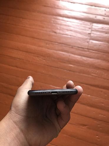i̇pad mini 7: IPhone 8 Plus, Qırmızı, Barmaq izi — 2