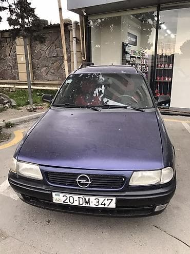 Opel Astra: 1.6 l | 1997 il Universal