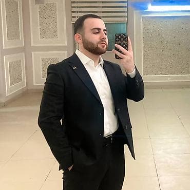 Anbar: İş axtarıram. 28 yaşım var, ali təhsilliyəm (iqtisadiyyat üzrə) — 2