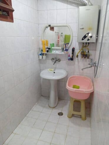 sumqayıtda 1 otaqlı evlərin qiyməti: Bakı, Günəşli, 5 otaqlı, Köhnə tikili, 110 kv. m — 11