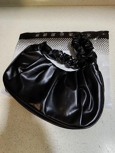 Qol saatları və aksesuarlar: Qara faux dəri qolçin/çiyin çantası - Material: parlaq süni dəri (PU) — 2