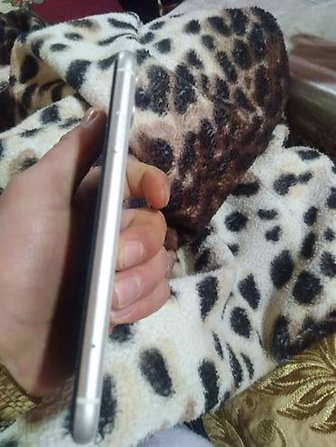 IPhone 11, 64 GB, Ağ