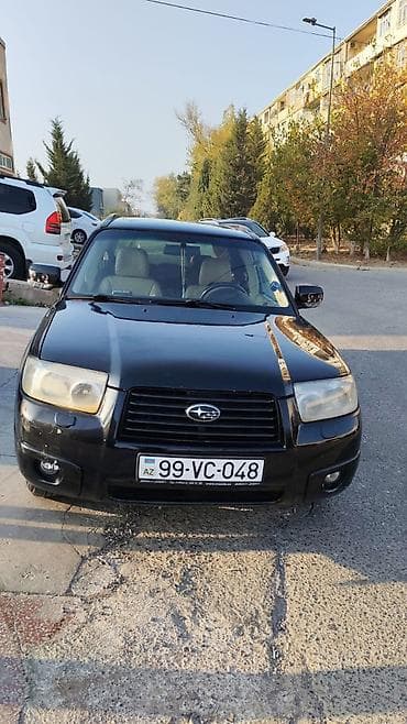 bmw 730 1990: Subaru Forester – qara rəngli, şəhər və yolsuzluq üçün universal — 1