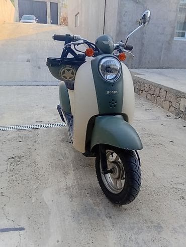 araba motoru: Mopedlər,skuterlər — 2
