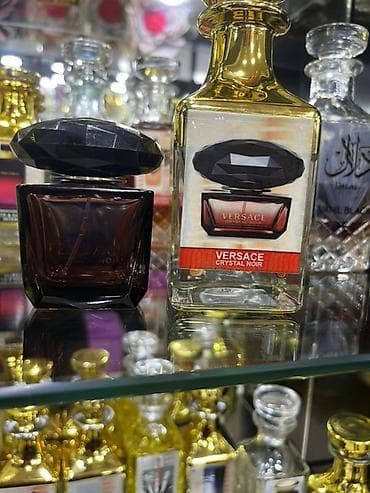 Versace Crystal Noir ətiri - Qoxu tipi: şərqiyə–güllü, isti və zərif lalafo.az -da Versace Crystal Noir ətiri - Qoxu tipi: şərqiyə–güllü, isti və zərif