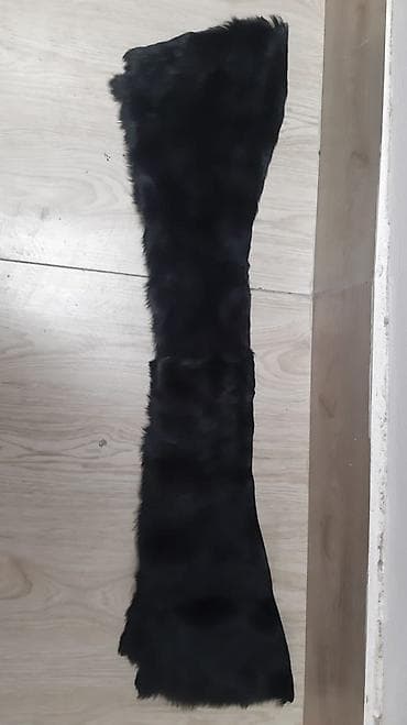 Şəkillər, tablolar: Qara süni xəz zolaq - Material: yumşaq, sıx tüklü qara süni xəz - — 1