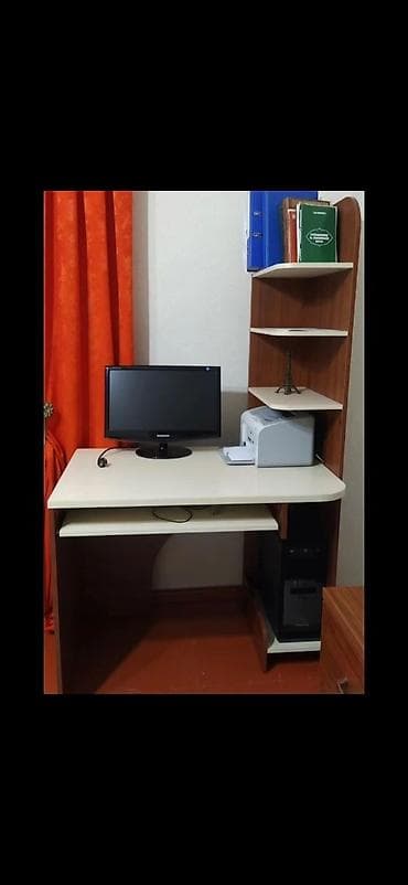 Kompyuter masasi ela veziyyetde hec bir defekti yoxdu