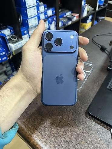IPhone 17 Pro, 256 GB, Blue Titanium, Zəmanət, Simsiz şarj, Face ID