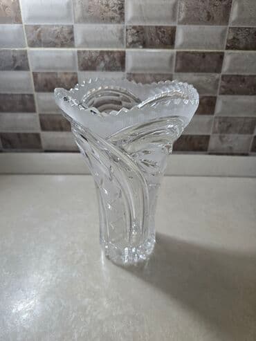 Bitkilər: Bir vaza, Xrustal — 2