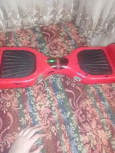 Elektrik nəqliyyatı: Qırmızı rəngdə balans skuter/hoverboard - İki təkərli, özünü — 3