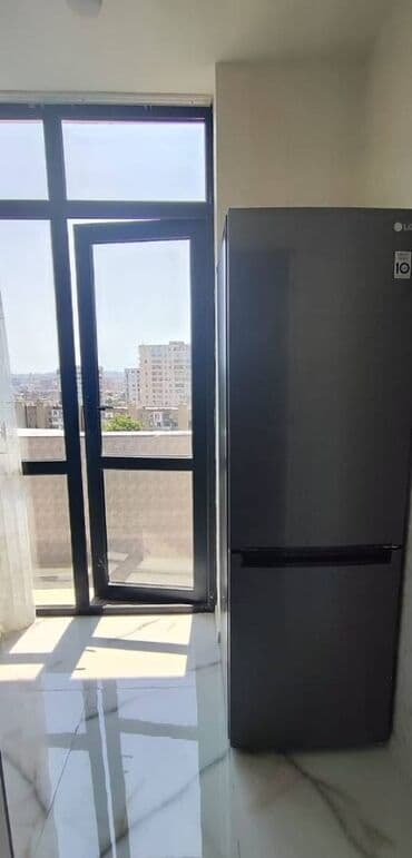 20 yanvarda 2 otaqli evler: Binəqədi rayonu,9 mkr,Bolmartnan üzbəüz,2 otaqlı təmirli,əşyalı mənzil — 8