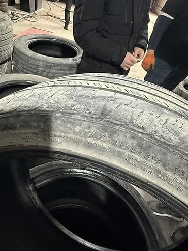 prius diskler: Məhsul: Avtomobil təkərləri – 235/40 R19 Xüsusiyyətlər: - Ölçü — 2