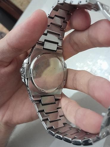 Patek Philippe üslublu, əl oymalı naxışlarla bəzədilmiş metal qol — 5