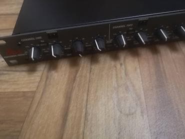 Velosiped ehtiyyat hissələri: Təcili satlır. Qiymət sondu DBX 1074 - 4-канальный гейт из серии — 2