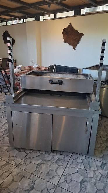 2 eded manqal döner uzunu 110.der 90sm .Şişi var. her biri az işlənib lalafo.az -da 2 eded manqal döner uzunu 110.der 90sm .Şişi var. her biri az işlənib
