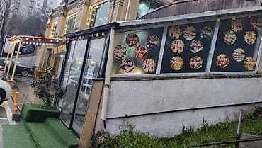 kirayə kafe və restoranlar: Arendaya verilir: Şüşə vitrinli, qapalı veranda/pavilion tipli ticarət — 6