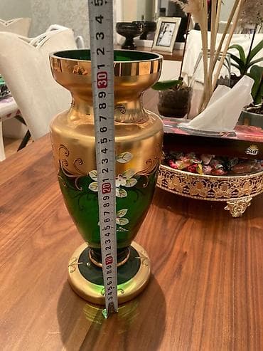 Vazalar: Bir vaza, Bogem şüşəsi — 1