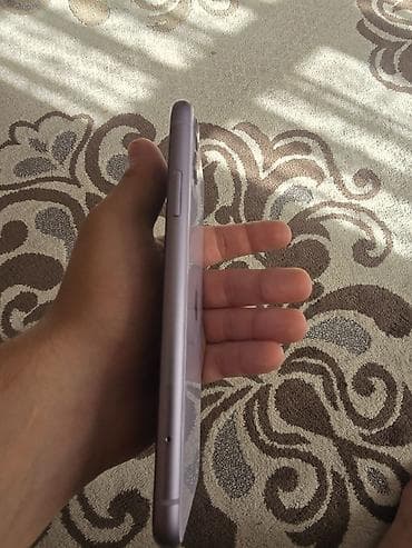 apple noutbook: IPhone 11, Face ID — 3
