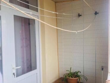 1 ci mikrorayon satilan evler: Bakı, 2 otaqlı, Köhnə tikili, m. Xalqlar Dostluğu, 52 kv. m — 9