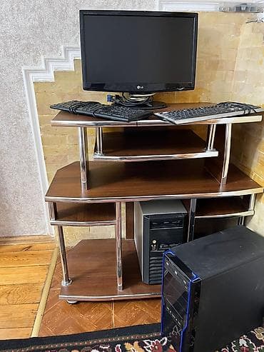 Kompyuter dəsti və masa - Monitor: LG Flatron LCD monitor (təxmini