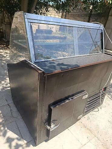 Vitrin dolabı.Təcili qiymətindən çox ucuz etdik.Yer bağlandığı üçün — 3