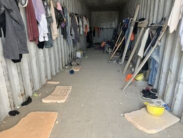 konteynerdən mağaza: Bu konteynerdən 3 ədədir. Polu təzədi coxda işlənməyib xaricdən yeni — 3