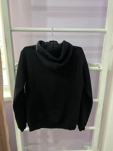 ağ rəngli kişi svitşotları: Толстовка мужская. Чёрного цвета. В отличном состоянии.Размер - L — 2