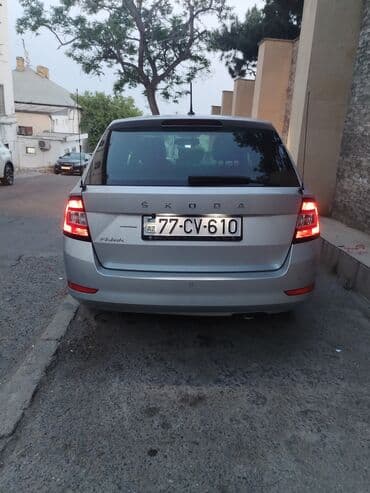 polşa maşın bazarı: Skoda Fabia: 1 l | 2020 il 95000 km Universal — 3