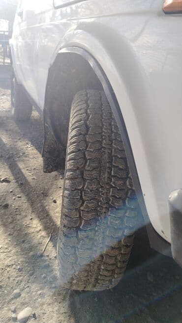 toyota prius kreditle satisi: VAZ (LADA) 4x4 Niva: 1.7 l | 444441111 km — 1